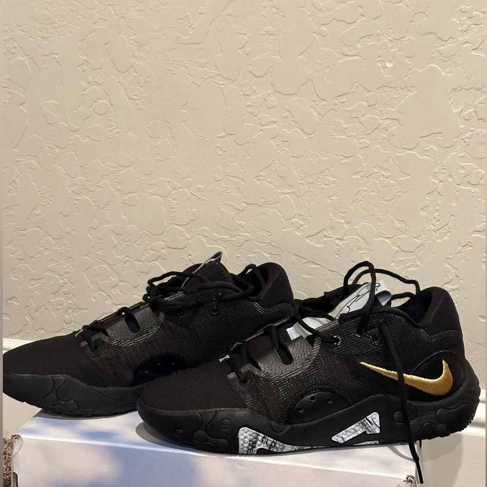 Pg6 all black